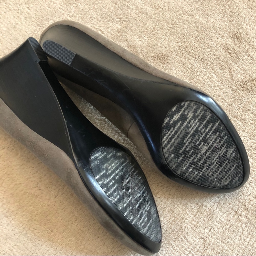 Calvin Klein Yanna Wedge Heels Gray Suede 13 NEW - Picture 6 of 8